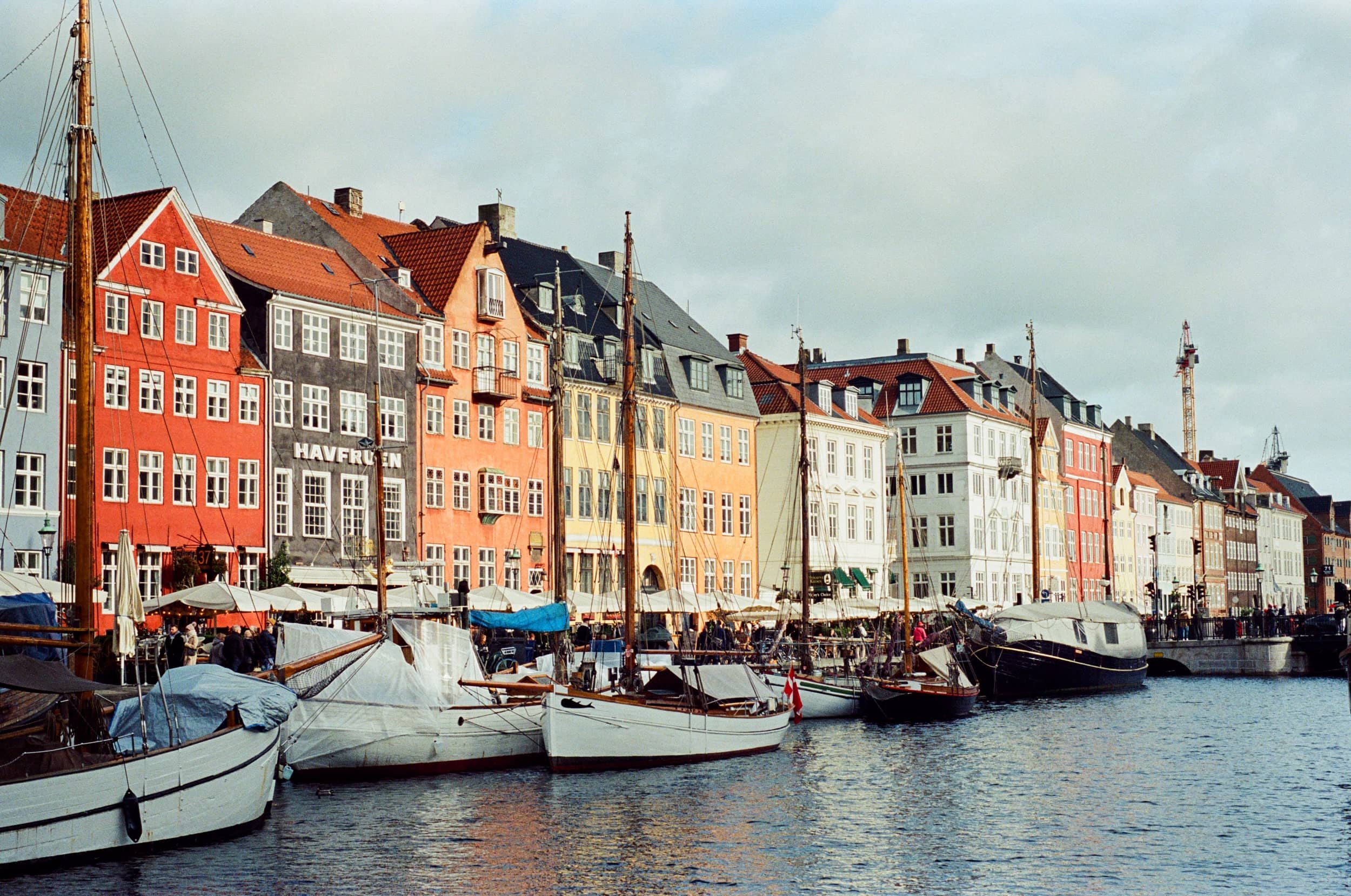 Image: Picturesque buildings in Nyhavn