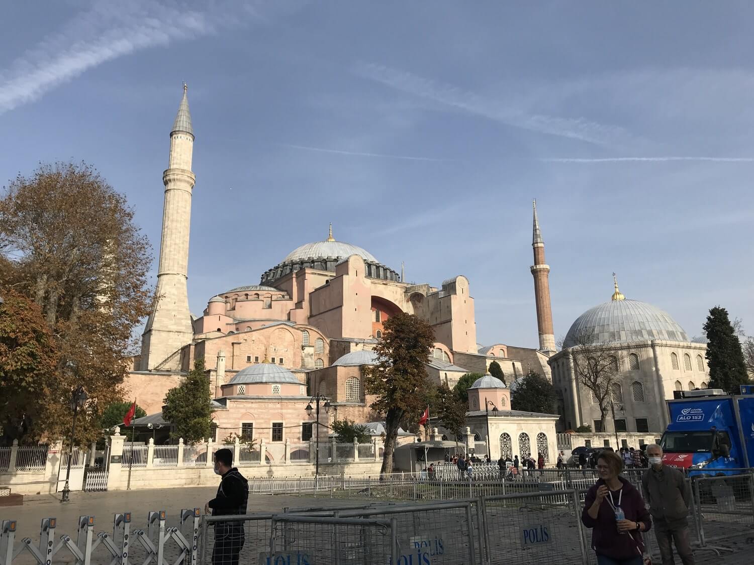 Photo of the outside of Hagia Sophia