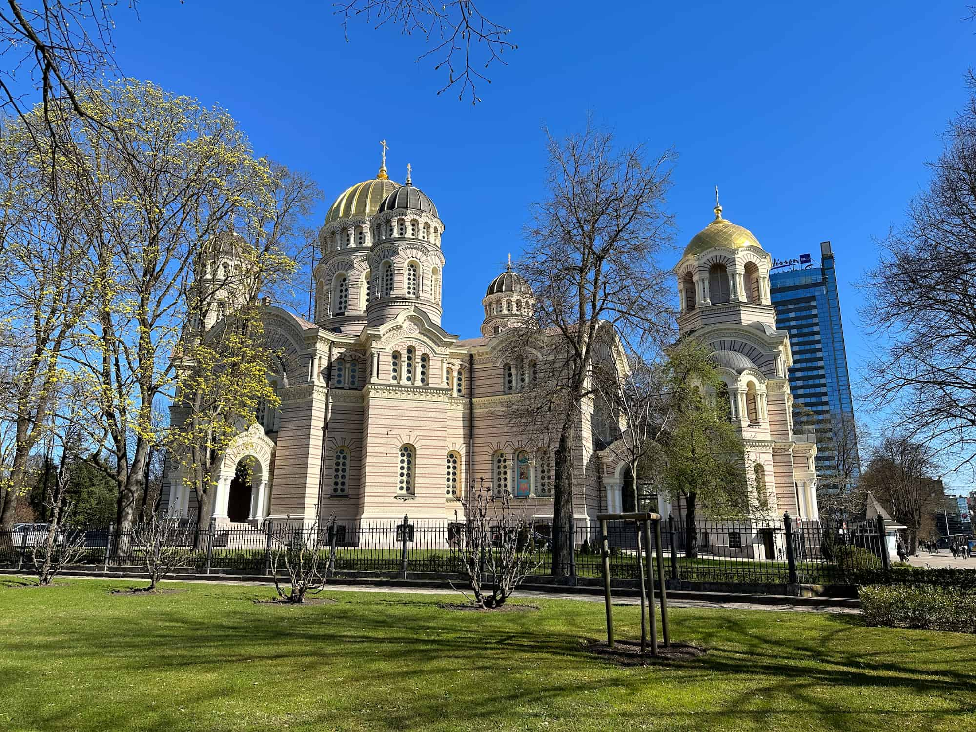 Cathedral of the Nativity of Christ from the outside